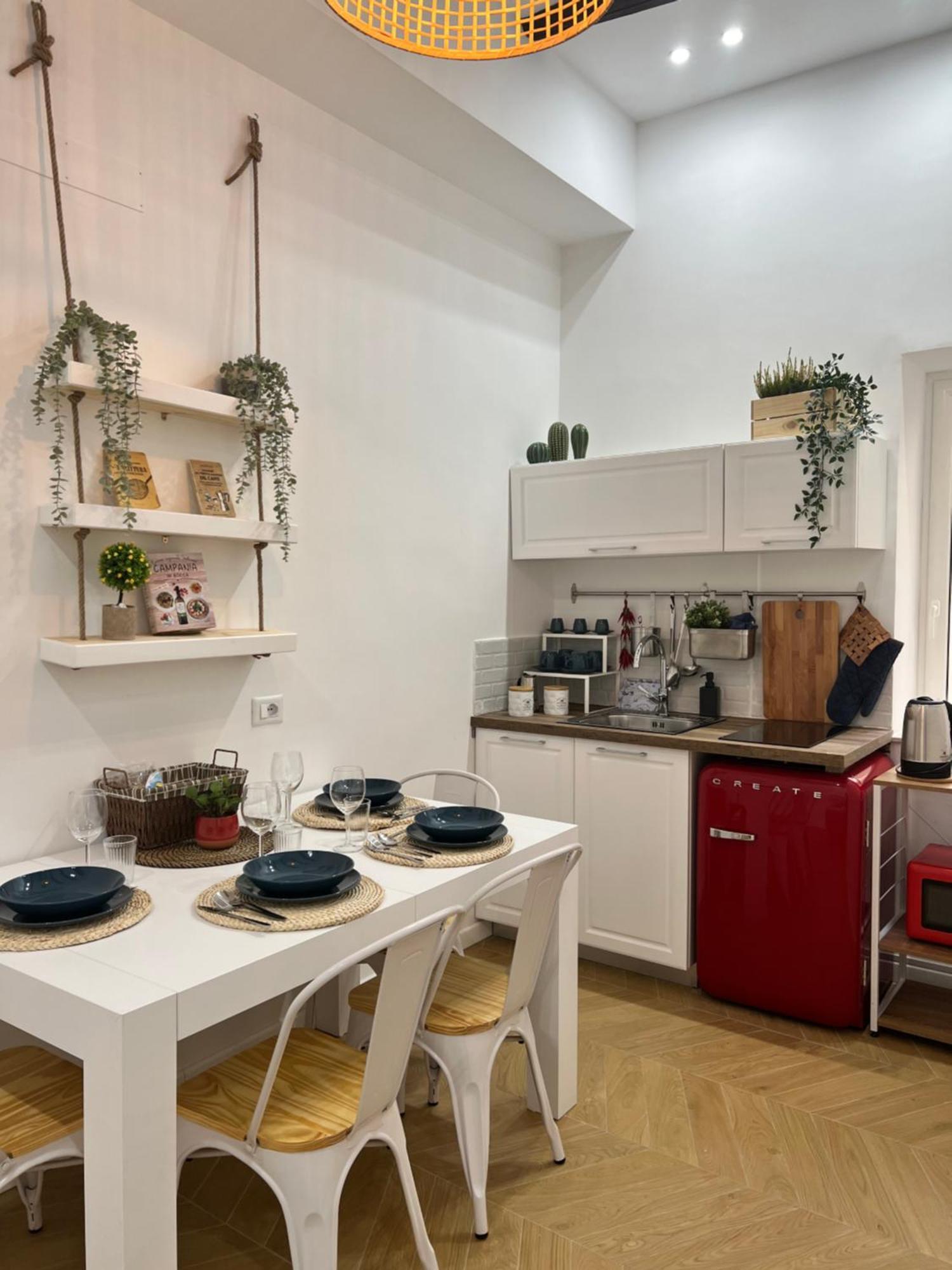 Gennarino Apartments - Panorama Suite With Balcony And Urban Loft Наполи Екстериор снимка