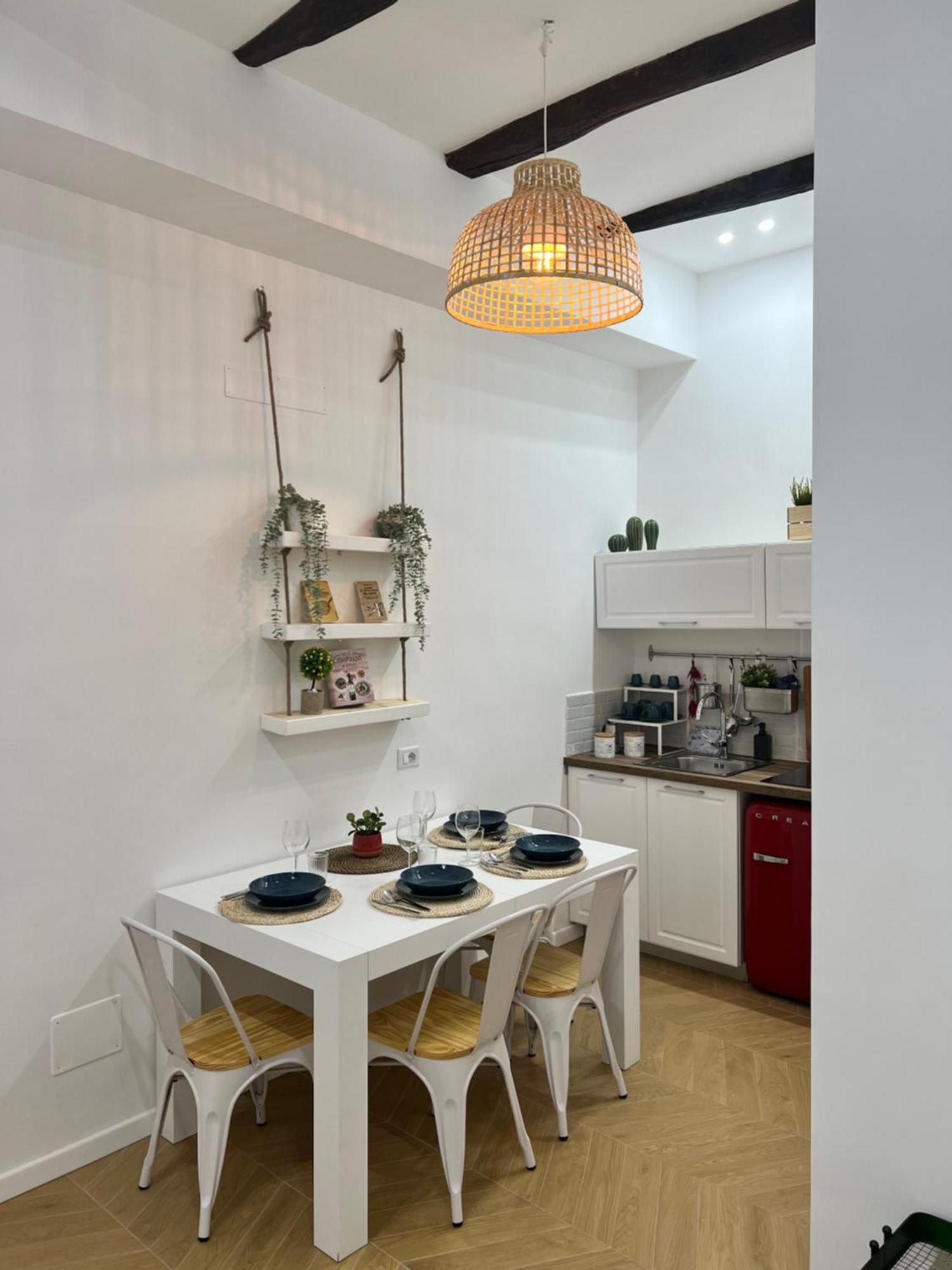 Gennarino Apartments - Panorama Suite With Balcony And Urban Loft Наполи Екстериор снимка